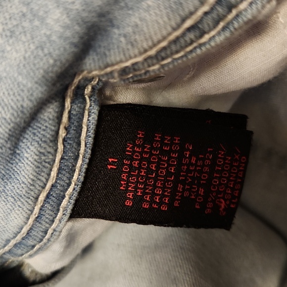 Dollhouse • Denim overall shorts | 11 - Picture 9 of 12